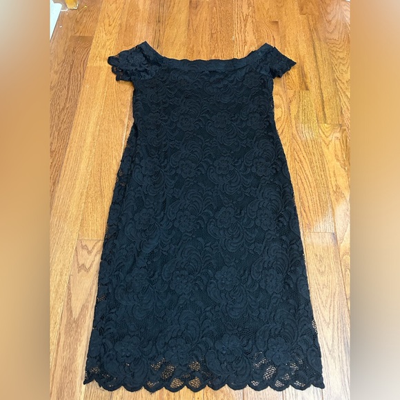 AMBIANCE BLACK LACE-OFF SHOULDERS BODY CONE DRESS IN SIZE 1X - Picture 7 of 9